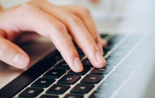 transparent. Handauf Tastatur